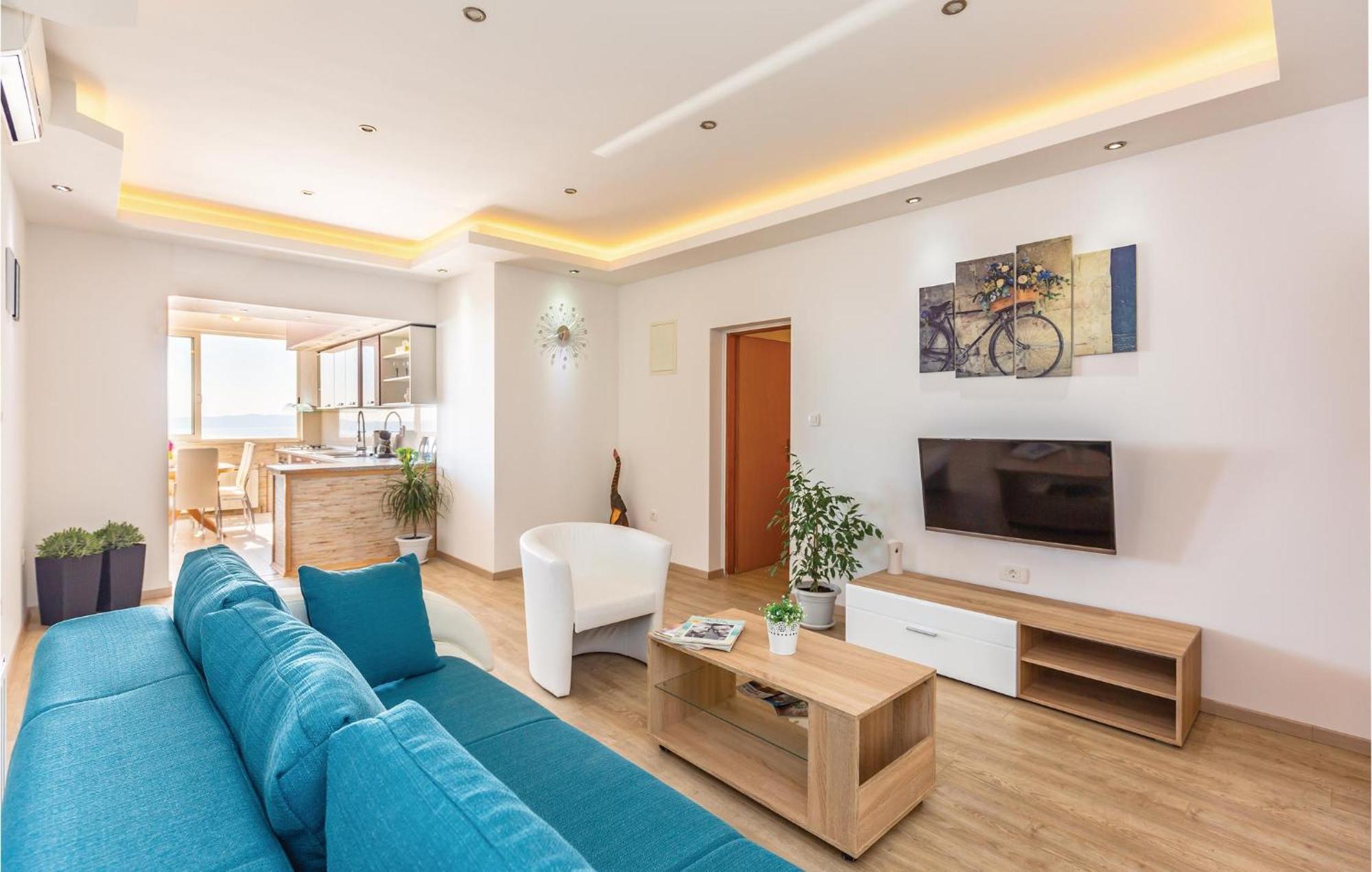 2 Bedroom Cozy Apartment In Makarska Zewnętrze zdjęcie