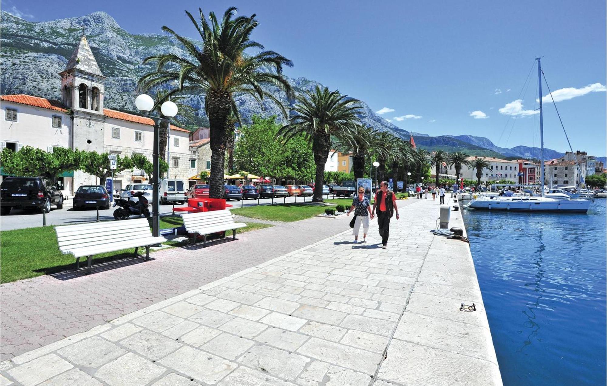 2 Bedroom Cozy Apartment In Makarska Zewnętrze zdjęcie