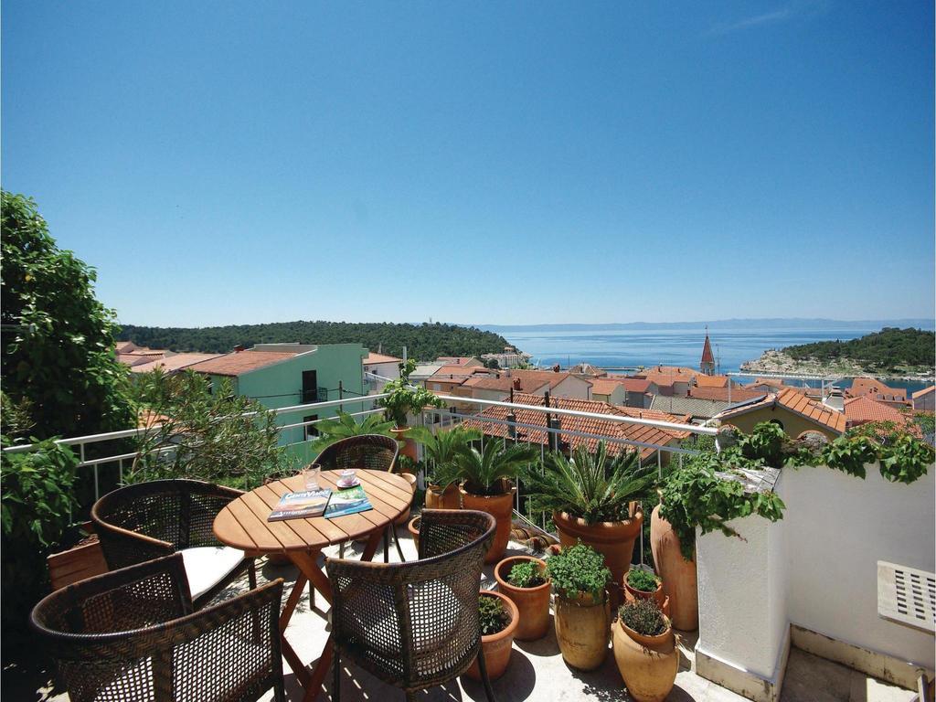 2 Bedroom Cozy Apartment In Makarska Zewnętrze zdjęcie