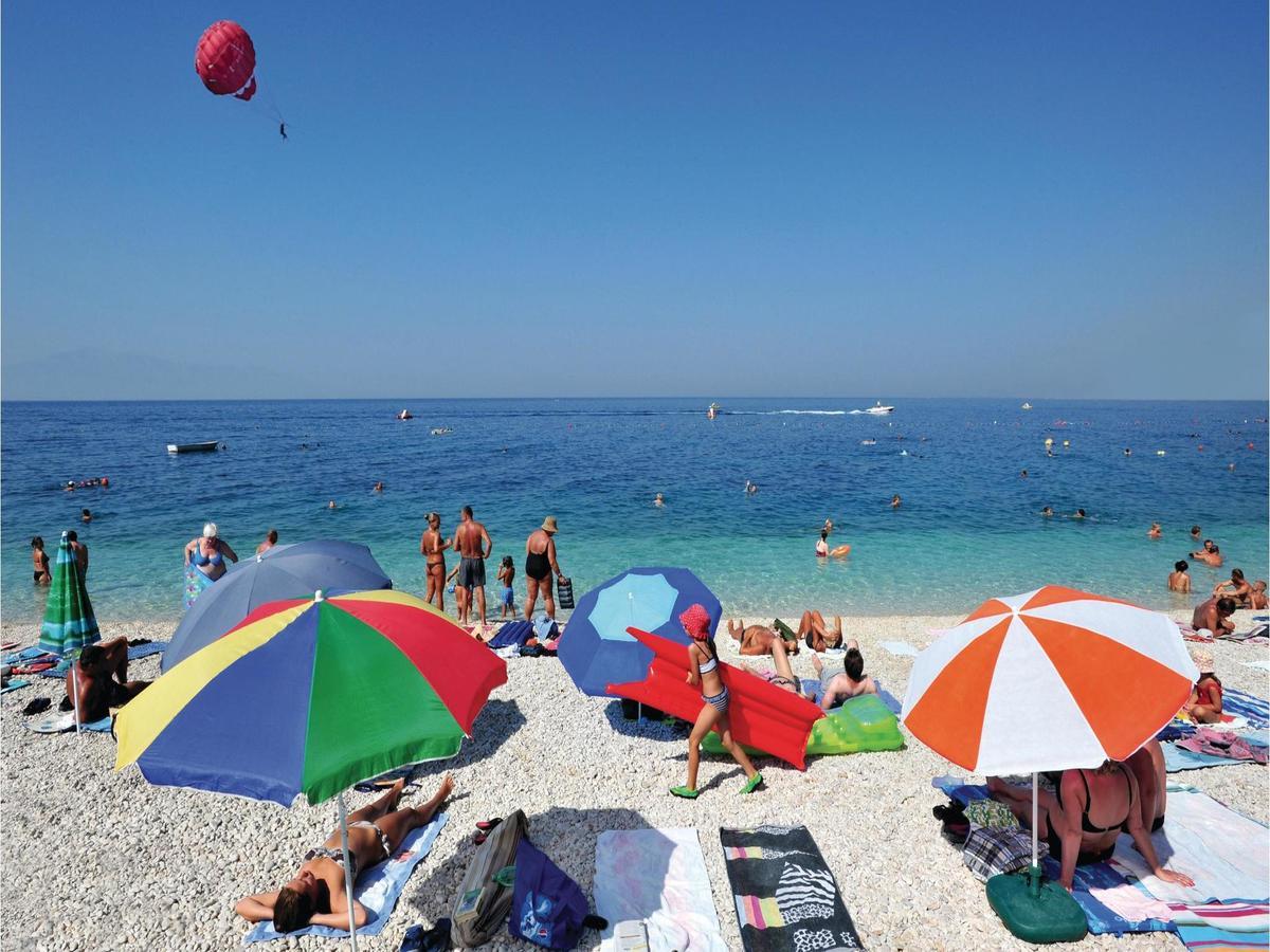 2 Bedroom Cozy Apartment In Makarska Zewnętrze zdjęcie
