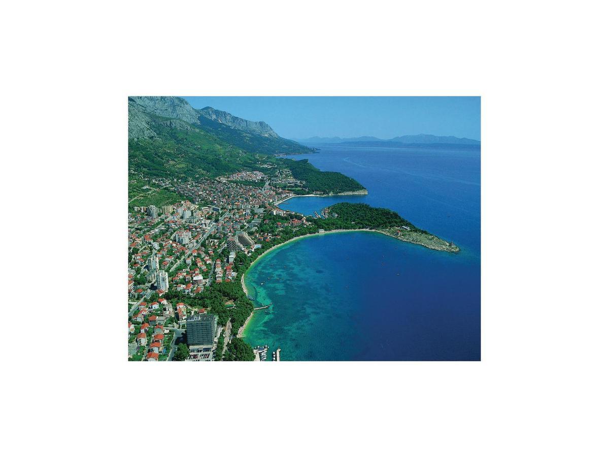 2 Bedroom Cozy Apartment In Makarska Zewnętrze zdjęcie