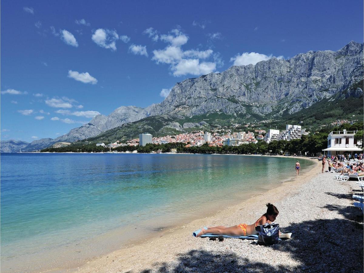 2 Bedroom Cozy Apartment In Makarska Zewnętrze zdjęcie