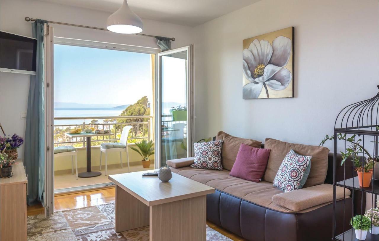 2 Bedroom Cozy Apartment In Makarska Zewnętrze zdjęcie