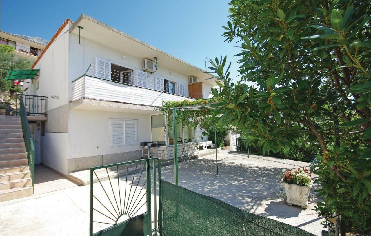 2 Bedroom Cozy Apartment In Makarska Zewnętrze zdjęcie